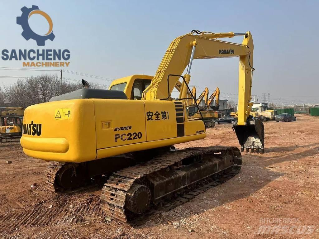 Komatsu PC 220 Beltegraver