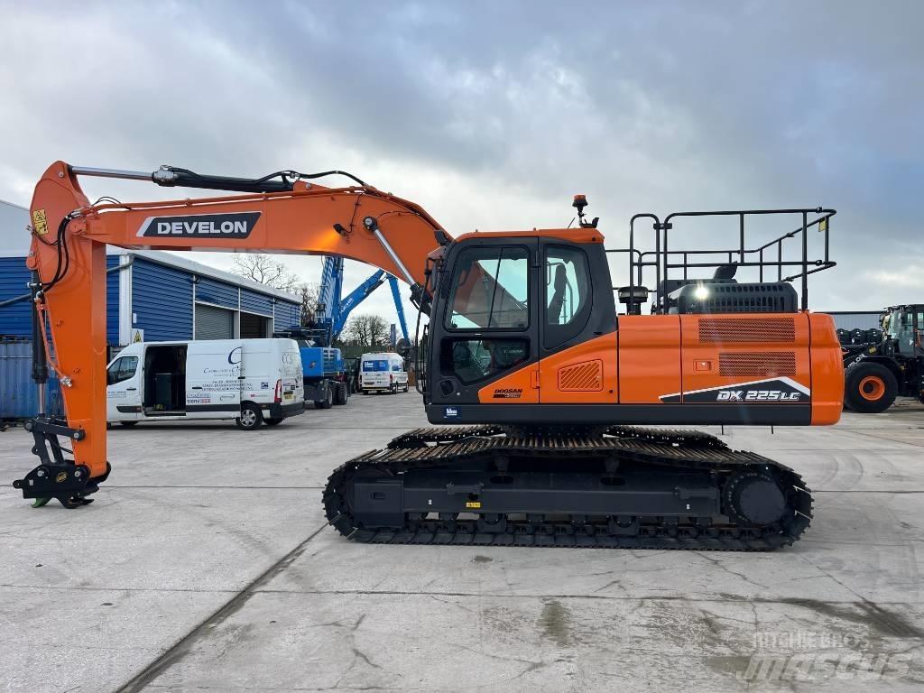 Develon DX 225 LC-7 Beltegraver