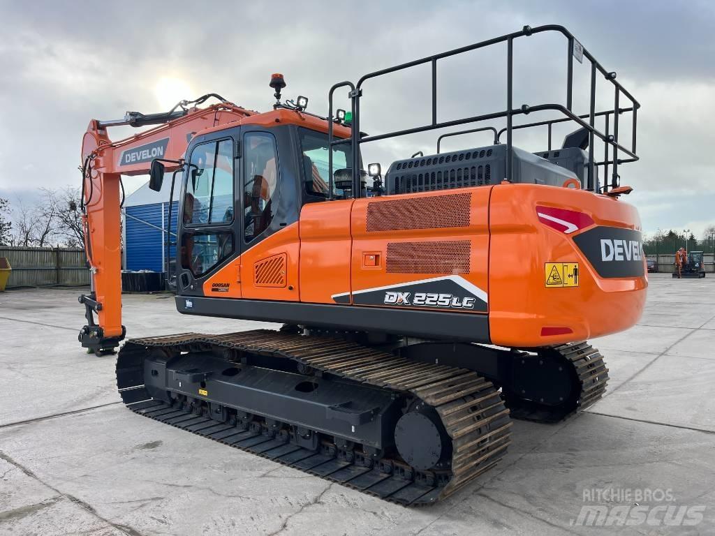 Develon DX 225 LC-7 Beltegraver
