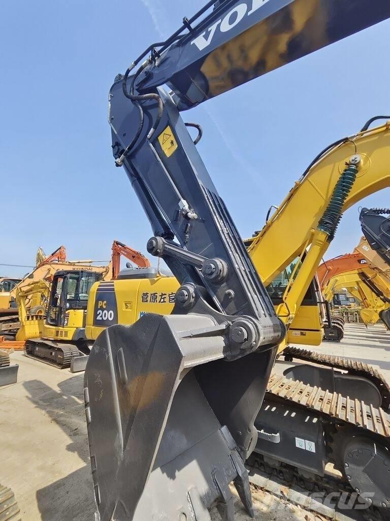 Volvo EC 250 D Beltegraver