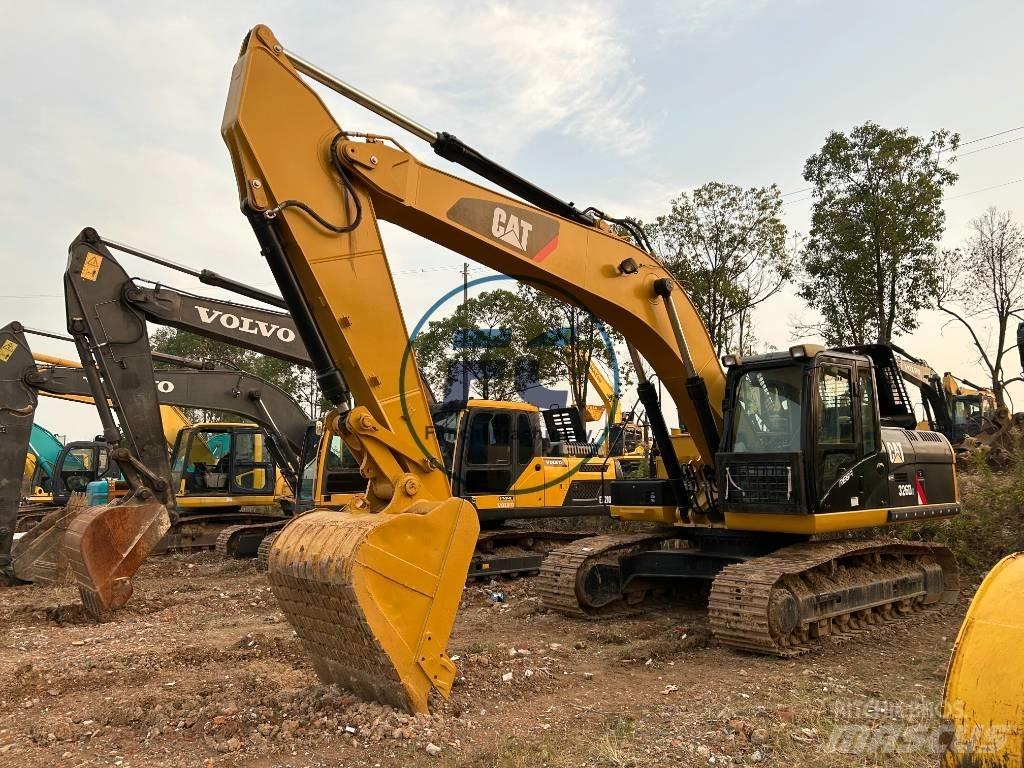 CAT 326D Beltegraver