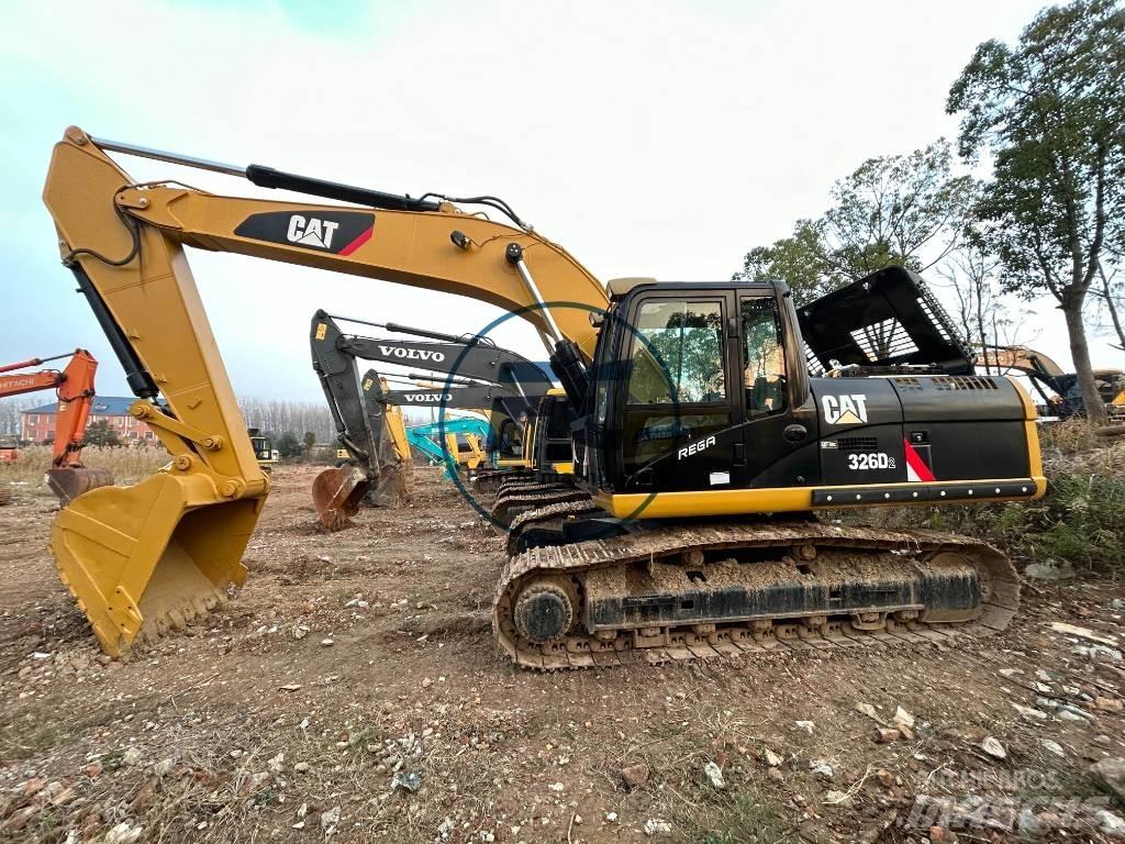 CAT 326D Beltegraver