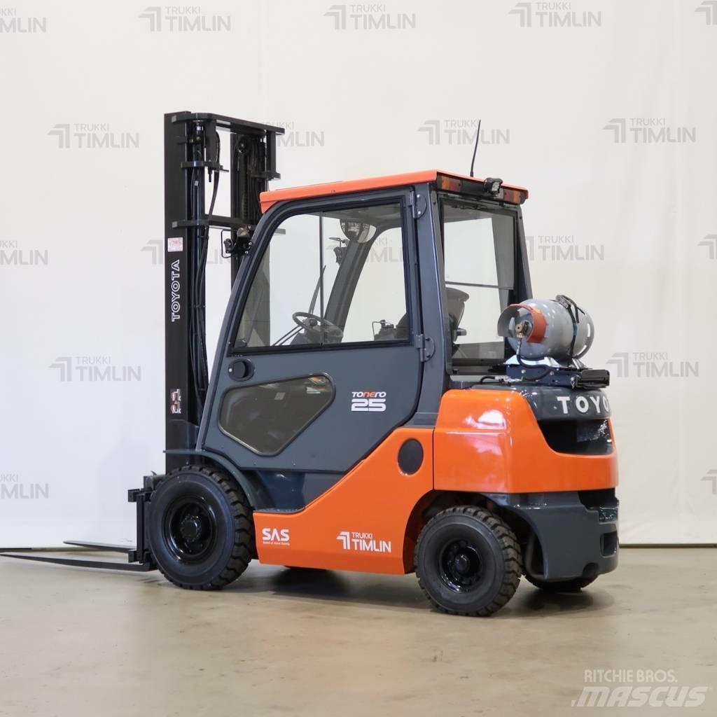 Toyota 02-8FGF25 Propan trucker