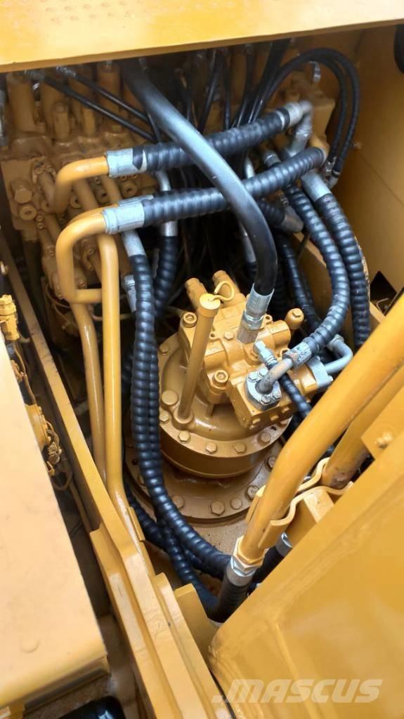 CAT 320D2 Beltegraver