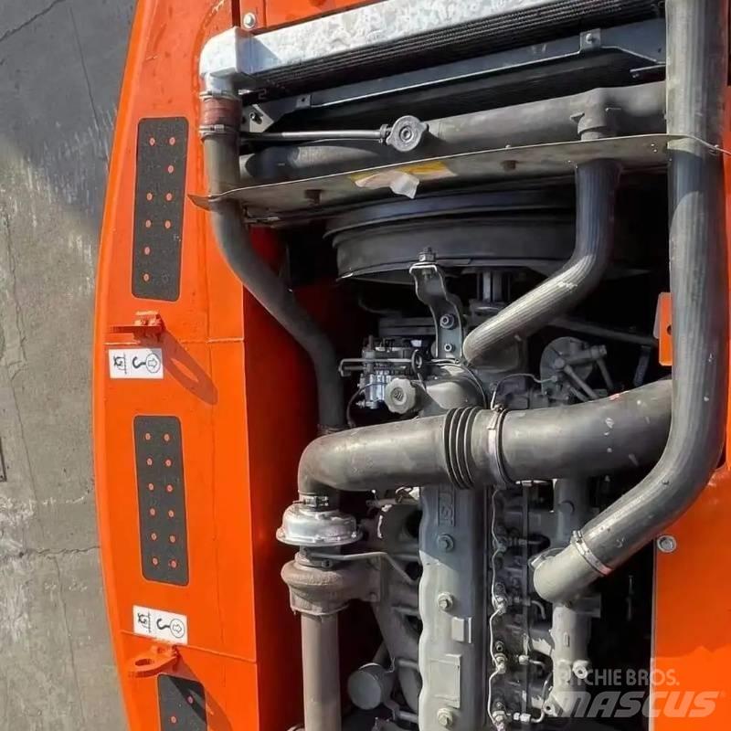 Hitachi ZX 200 Beltegraver