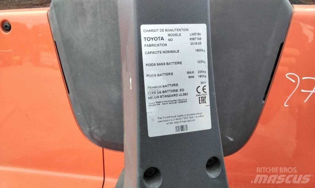 Toyota LWE180 Lavtløftende truck