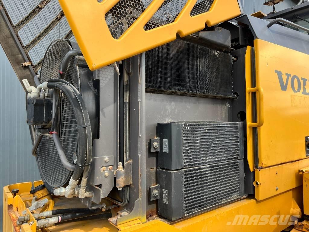 Volvo G970 Veihøvler