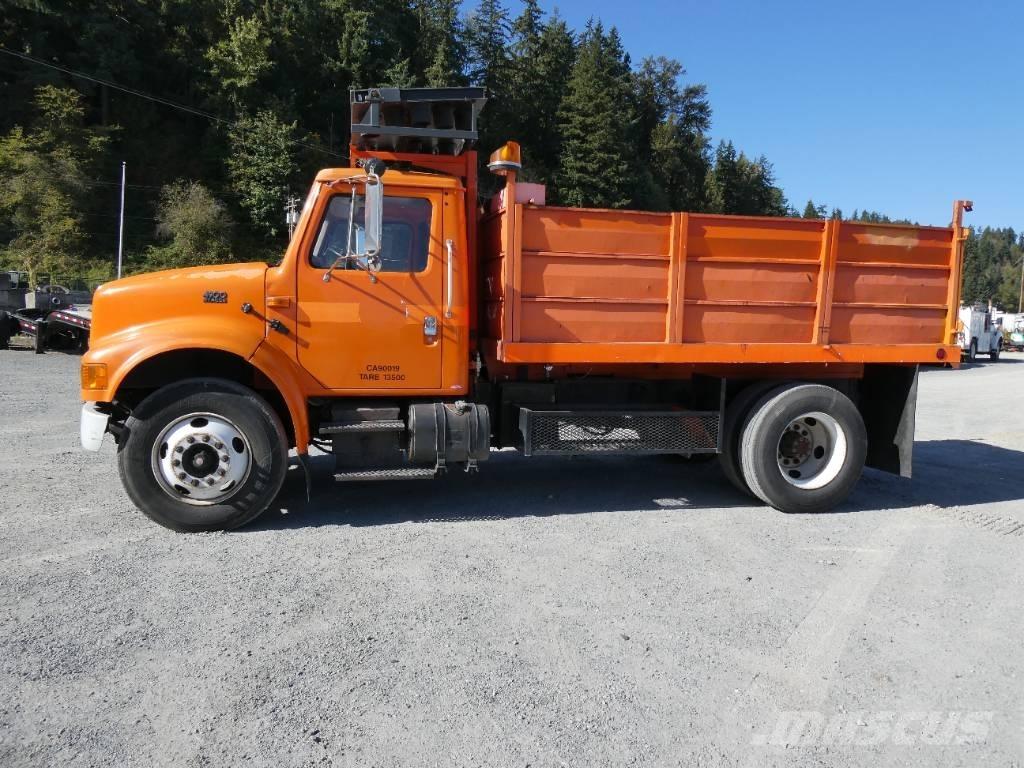 International 4900 Tippbil