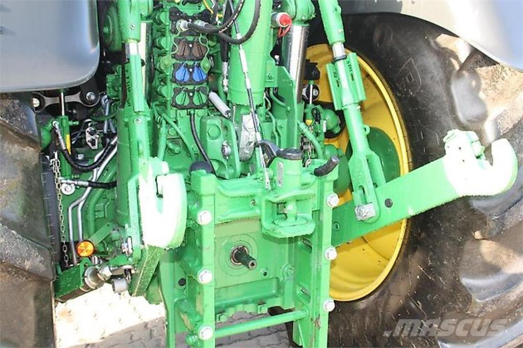 John Deere 6R195 Traktorer