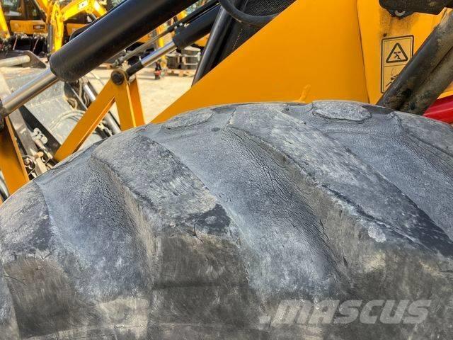 JCB 4CX AEC Traktorgravere