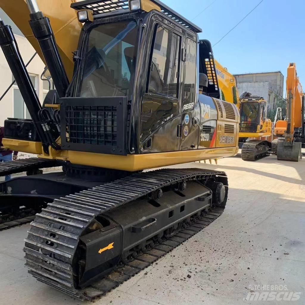 CAT 329E Beltegraver