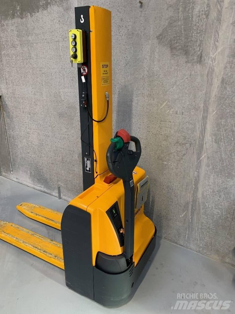 Jungheinrich EMC 110 Ledestablere