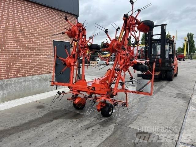 Kuhn GF8501 Raker og høyvendere