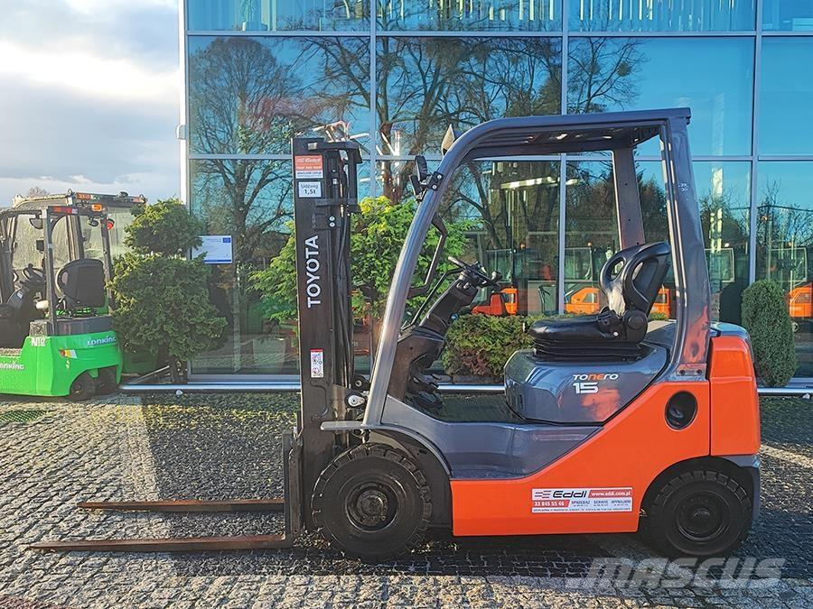 Toyota 02-8FDF15 Diesel Trucker