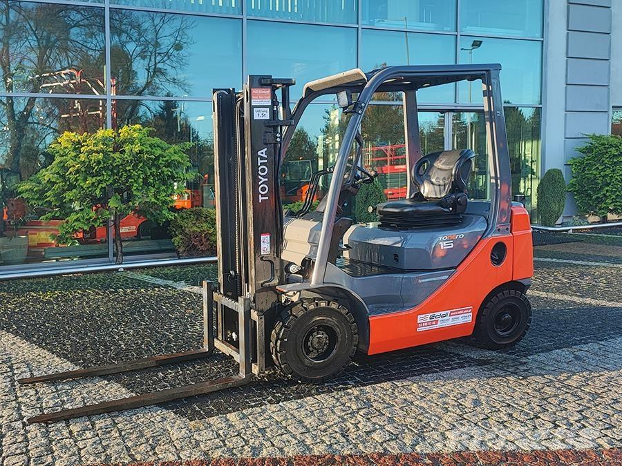 Toyota 02-8FDF15 Diesel Trucker