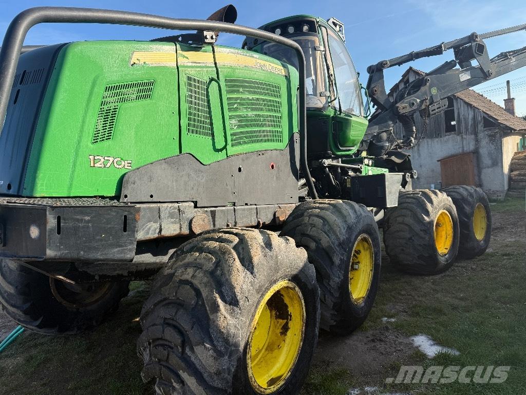 John Deere 1270 E Hogstmaskiner