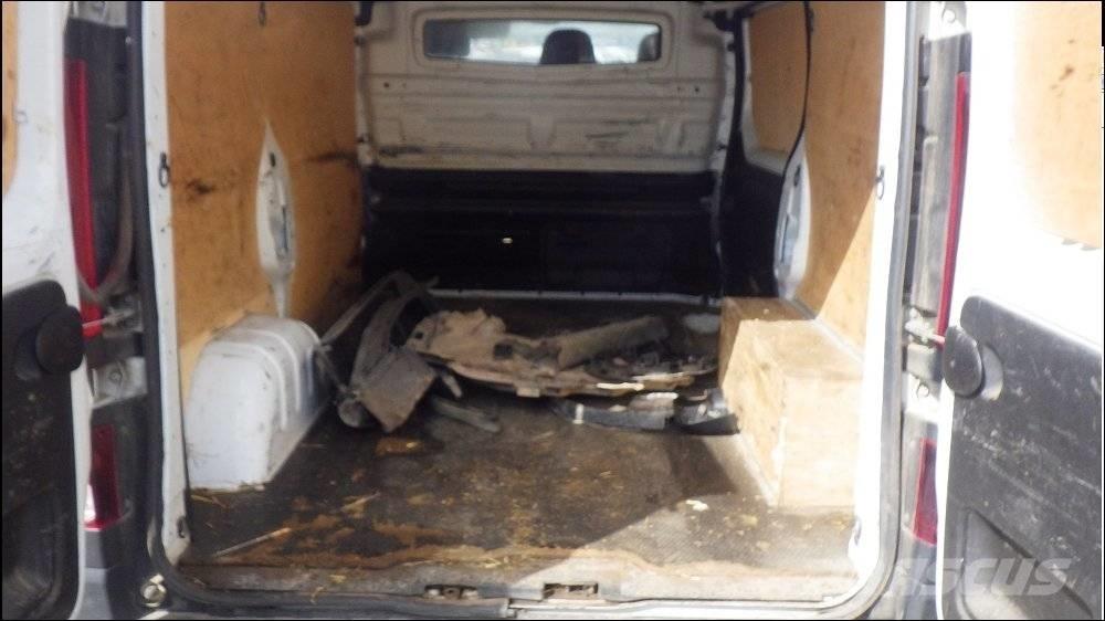 Renault Trafic Lette lastebiler