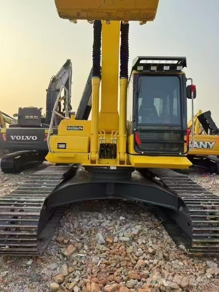 Komatsu PC 240 Beltegraver