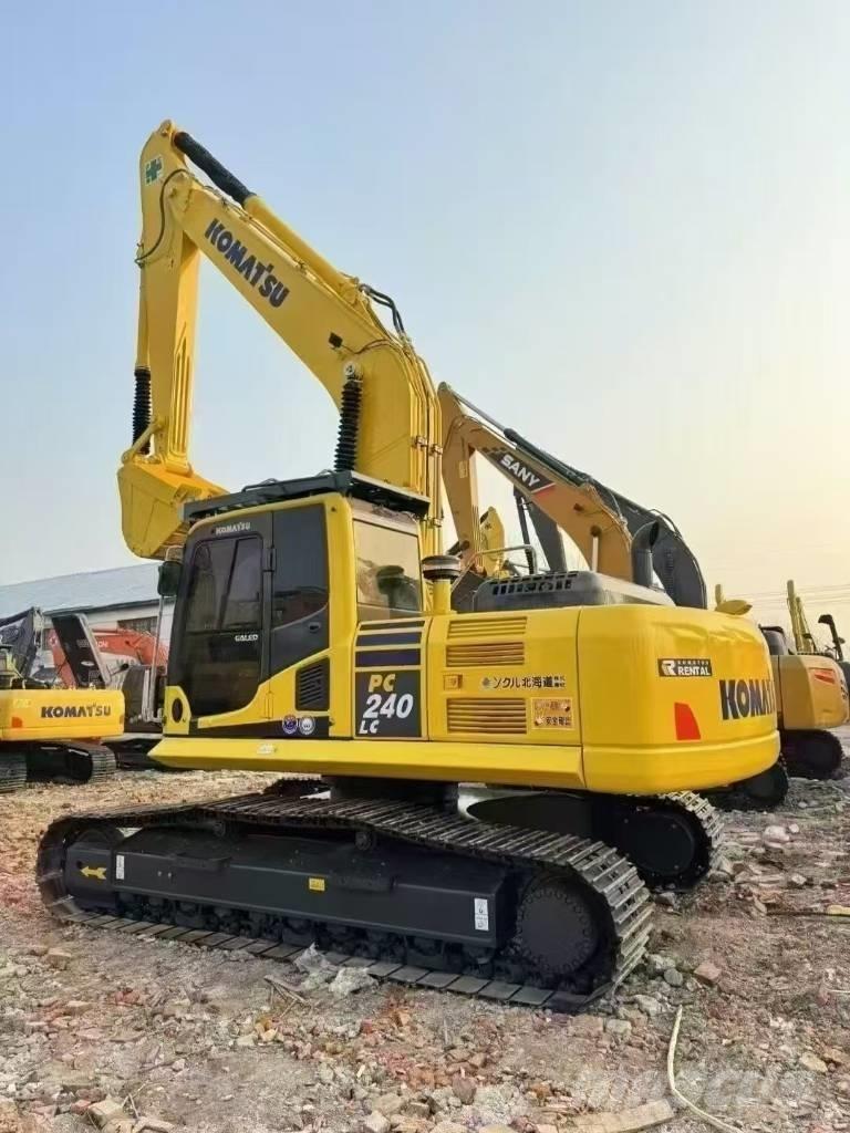 Komatsu PC 240 Beltegraver
