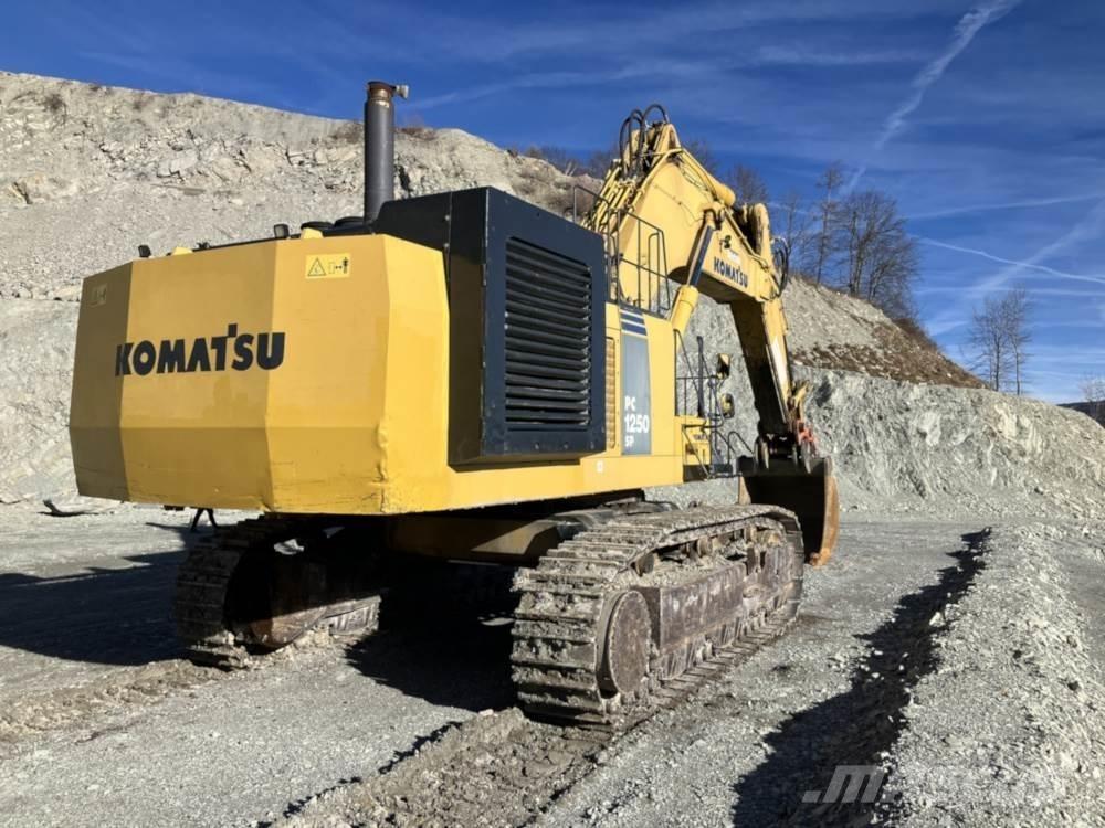 Komatsu PC1250-8 Beltegraver