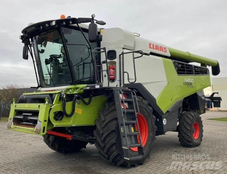 CLAAS LEXION 5400 Skurtreskere