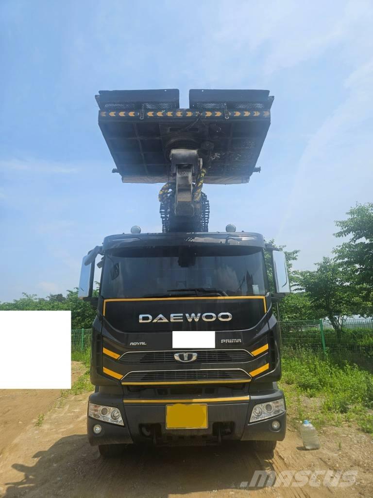 HANA 650 Bilmontert lift