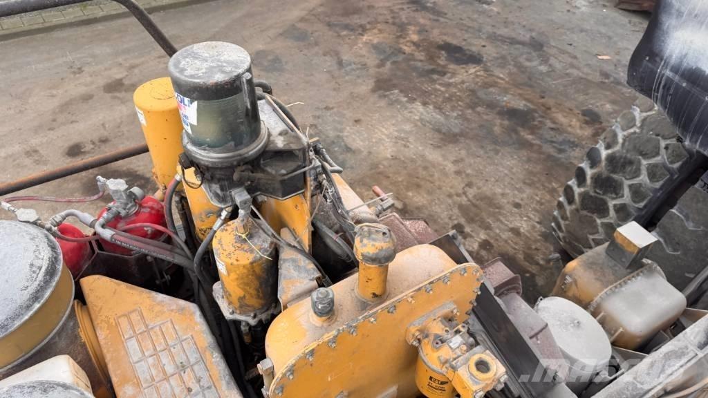 CAT 775 D Tipptrucker
