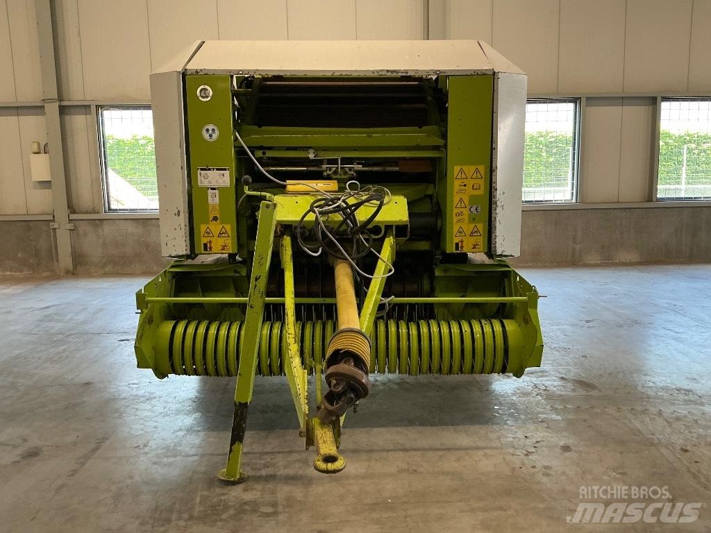 CLAAS Rollant 240 Rundballepresser