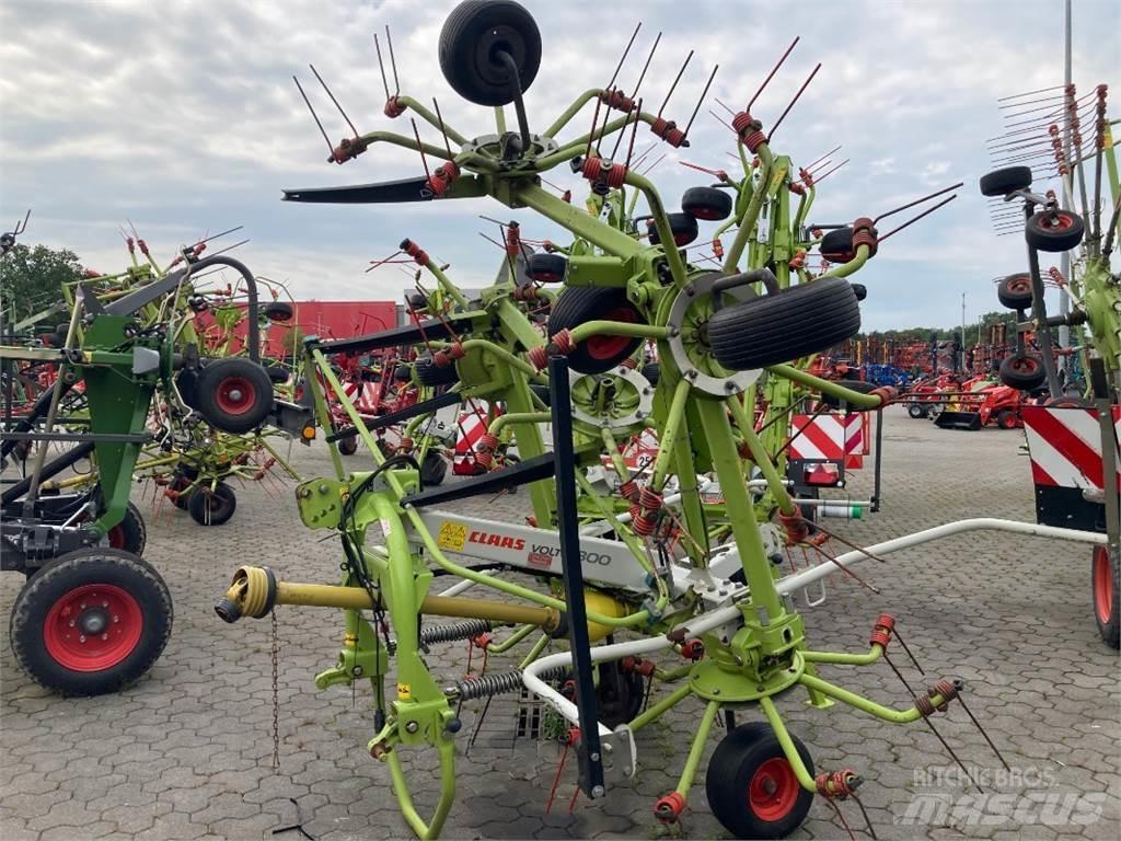 CLAAS Volto 800 Raker og høyvendere