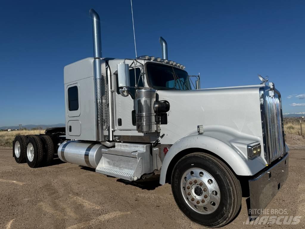 Kenworth W 900 Trekkvogner