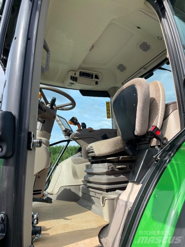 John Deere 6155R Traktorer