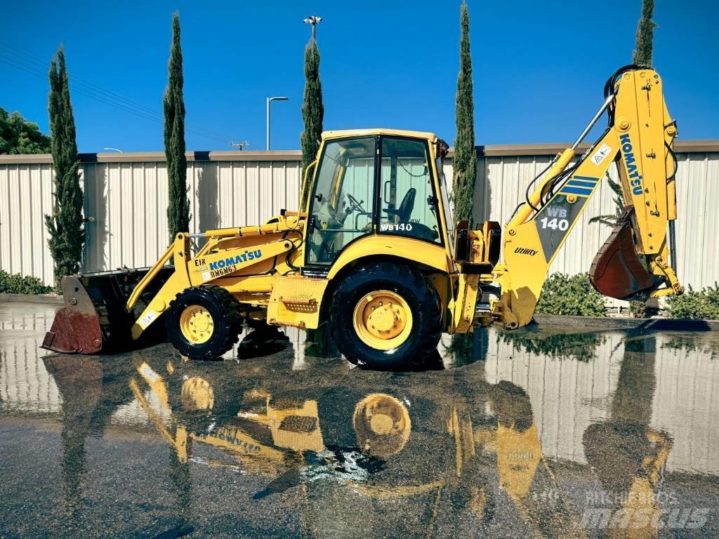 Komatsu WB 140-2N Traktorgravere