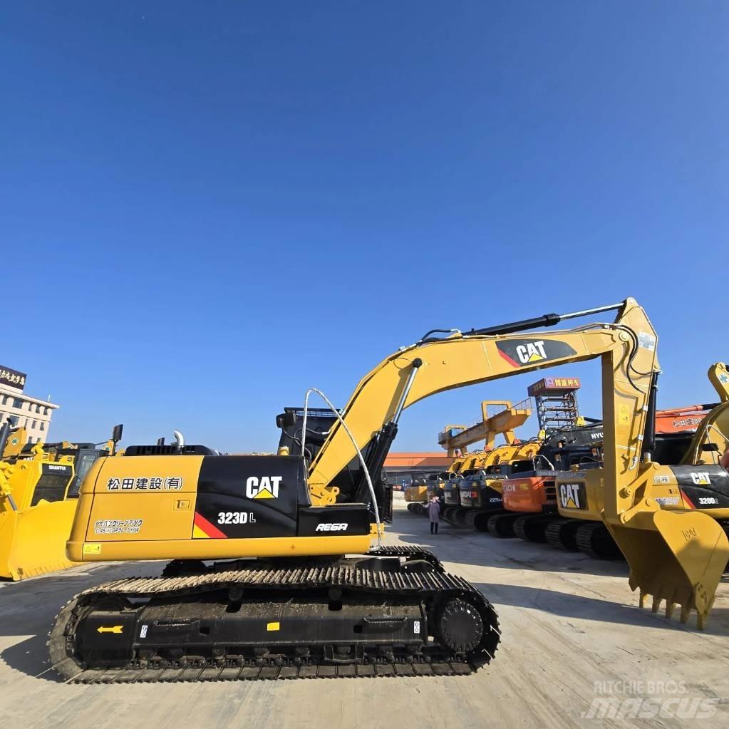 CAT 323 D L Midigravere 7 - 12t