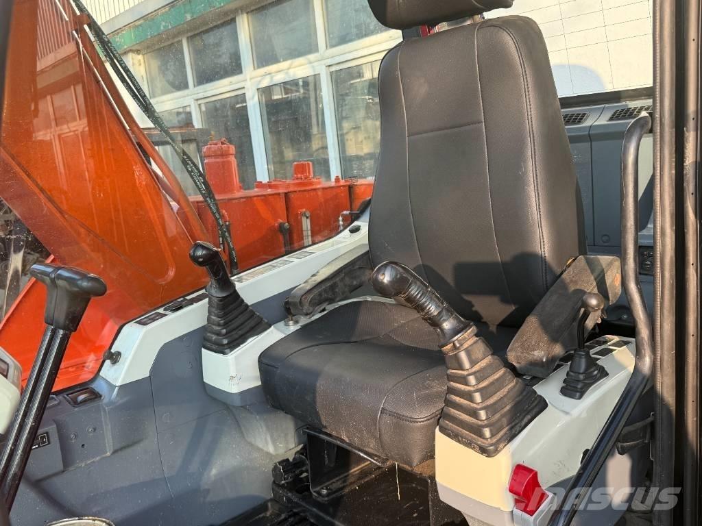 Doosan DX 75 Beltegraver