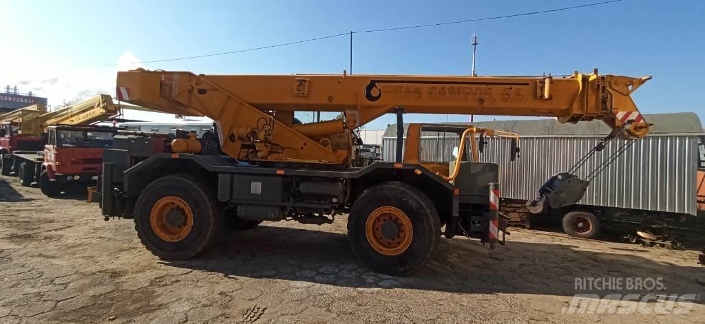 Liebherr 1030 Røff terreng kraner