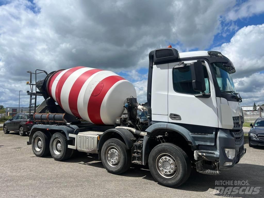 Mercedes-Benz 3244 Betongbiler