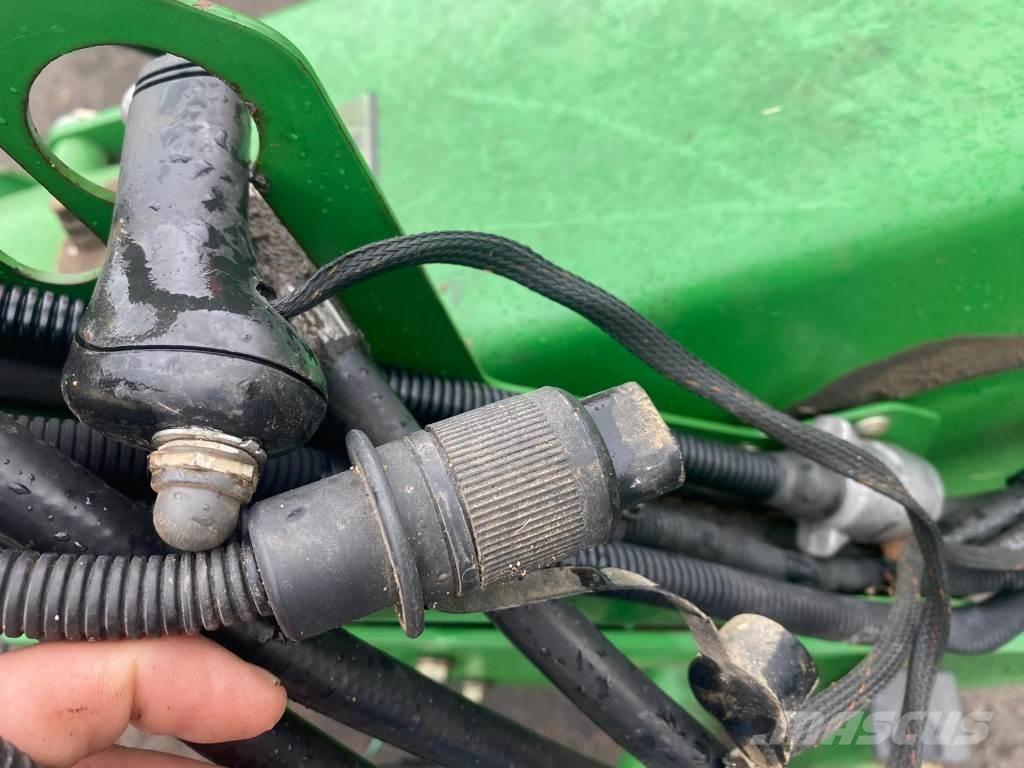 John Deere 730 Faste og slepe klippere