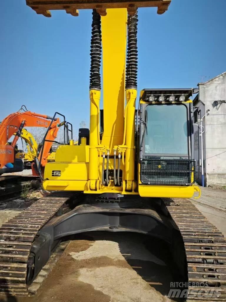 Komatsu PC 400-8 Beltegraver