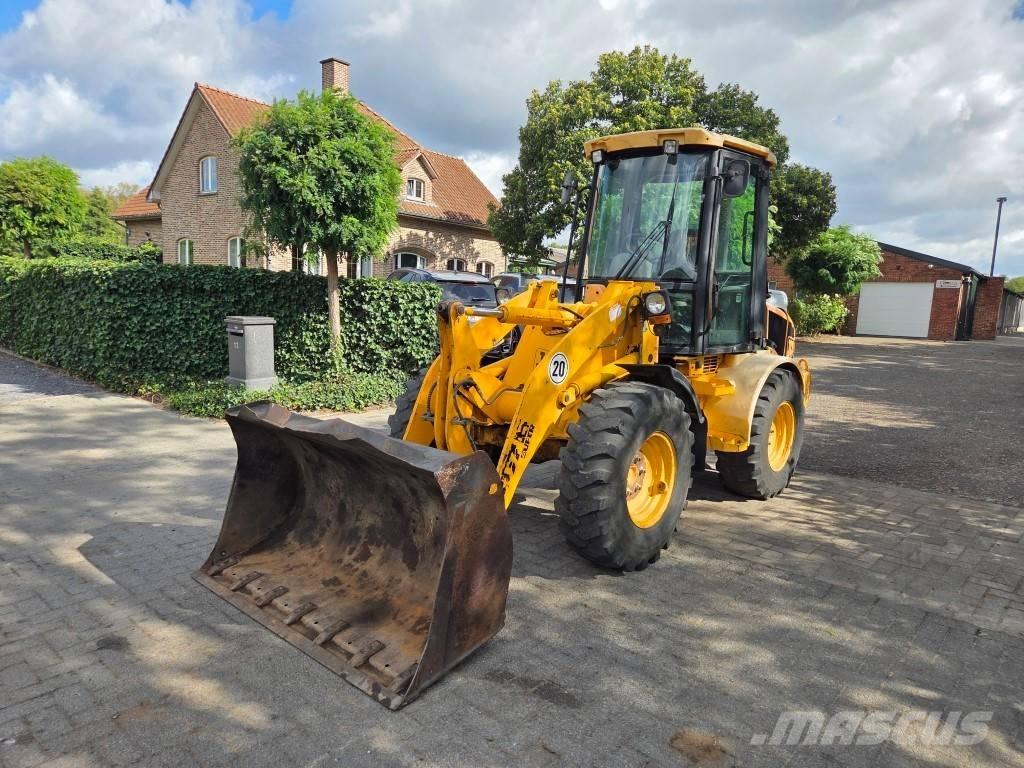 JCB 407B Super Kompaktlaster