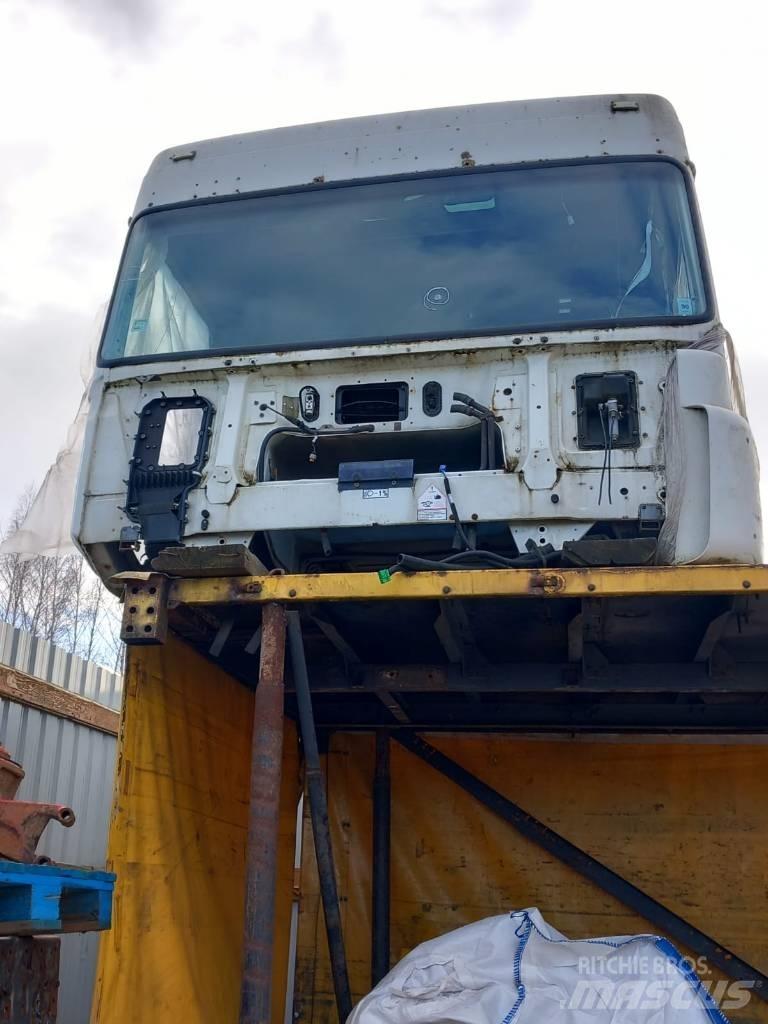 DAF XF105.460 Førerhus og Interiør