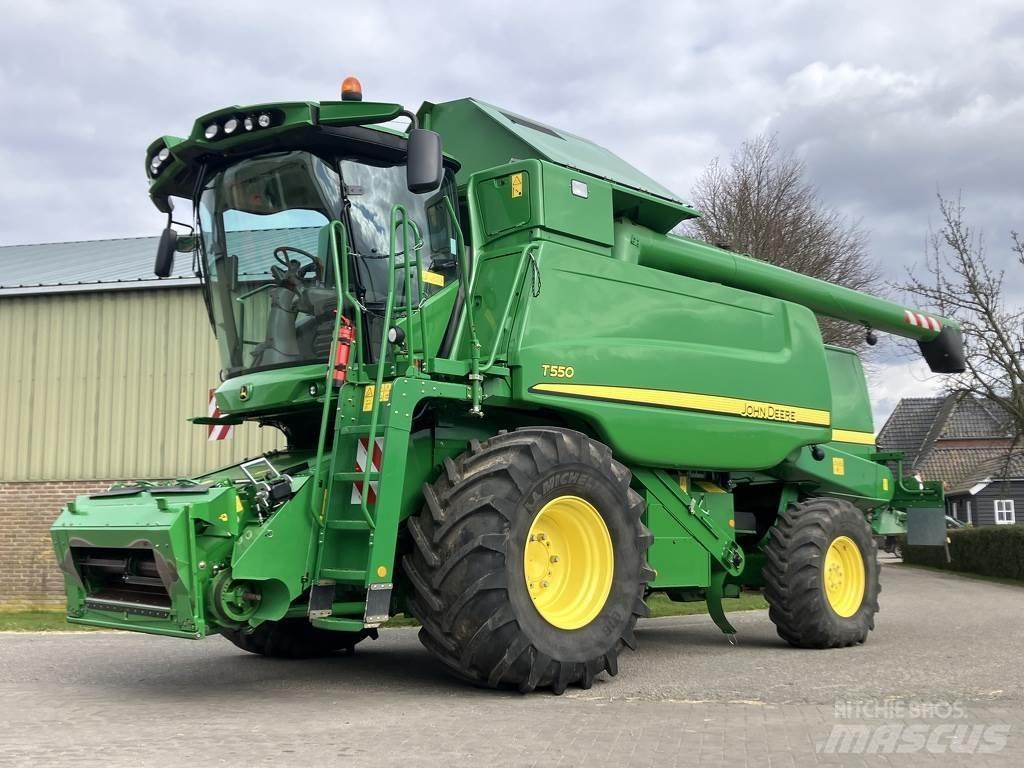 John Deere T550 Skurtreskere