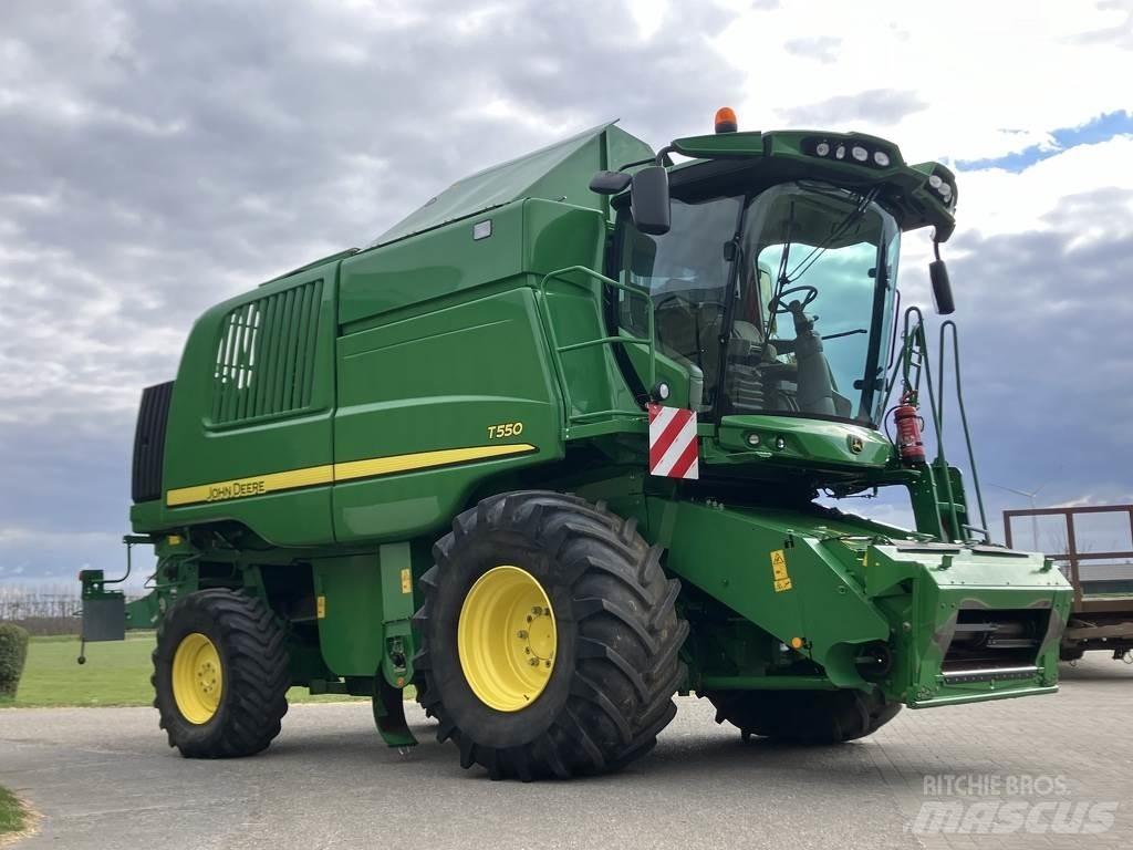 John Deere T550 Skurtreskere