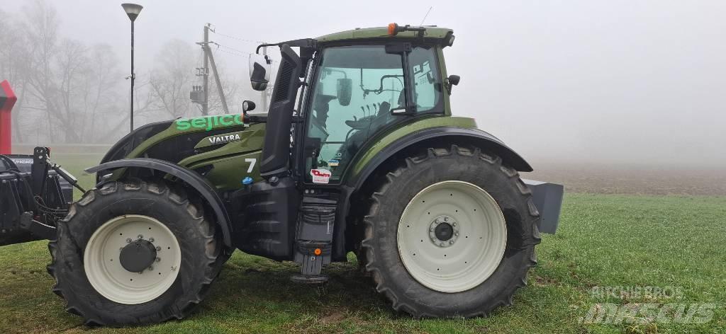 Valtra T235 active Traktorer