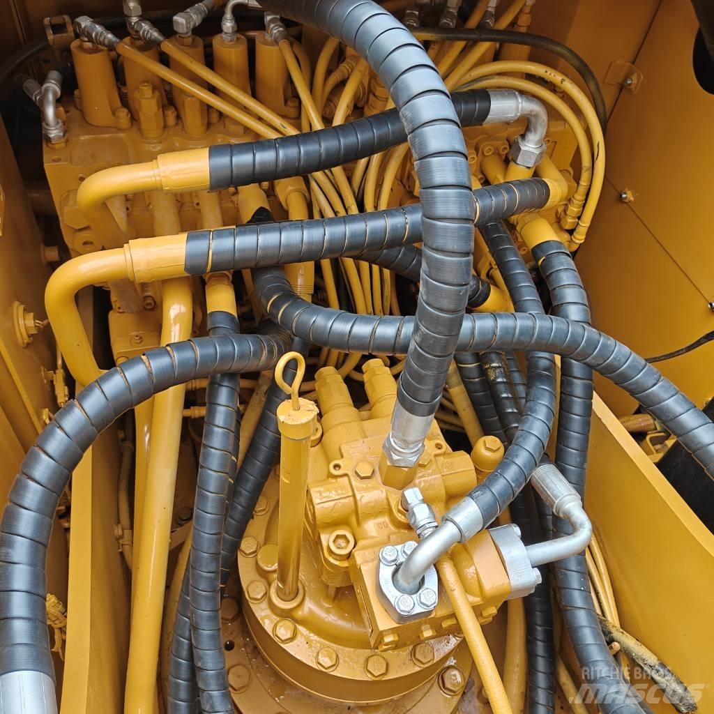 CAT 320D2 Beltegraver