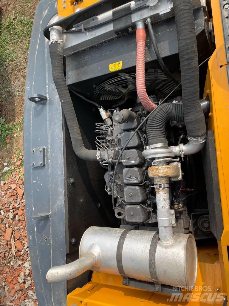Hyundai 220-9S Beltegraver