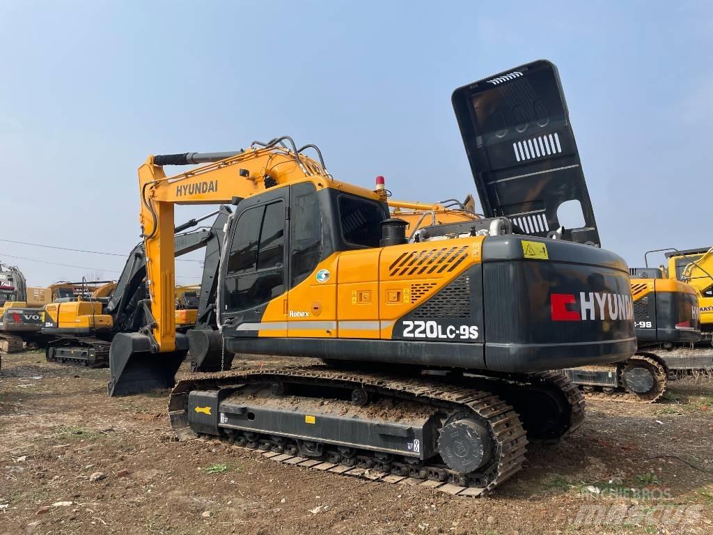 Hyundai 220-9S Beltegraver