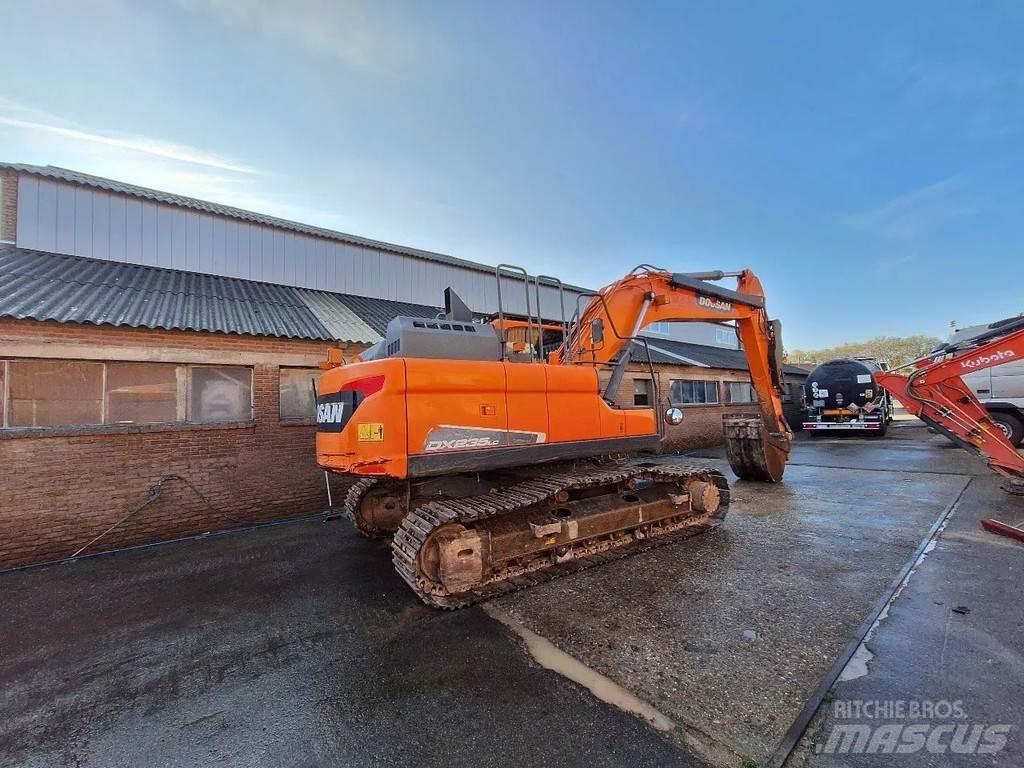 Doosan DX235lc Beltegraver