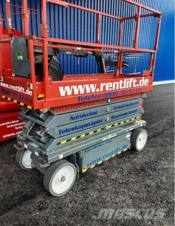 SkyJack SJ III 3219 Sakselifter