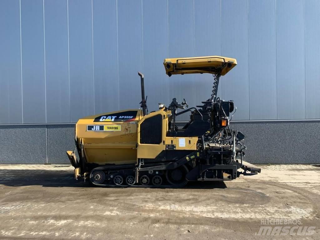 CAT AP355F Asfaltutleggere