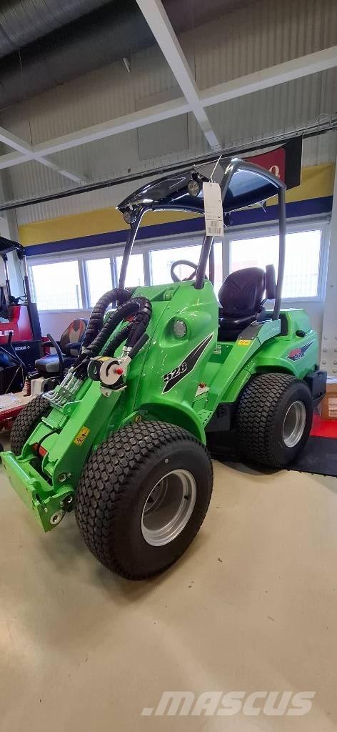 Avant 528 Kompaktlaster